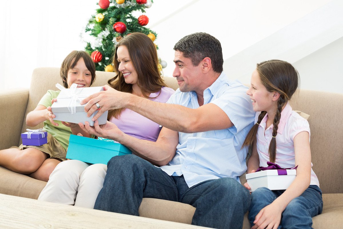 Featured image for “Oral Hygiene Tips for the Holidays from Norlane Dental Aesthetics and Implants”