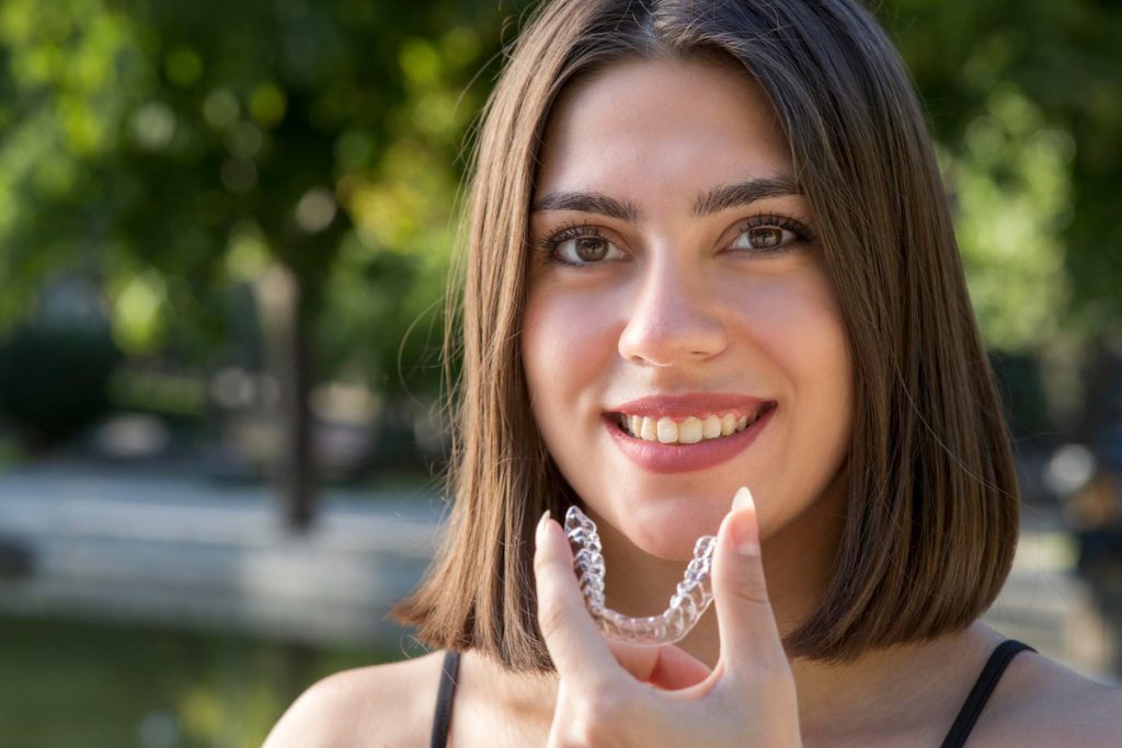 benefits of clear aligners for straightening your teeth norlane dental surgery