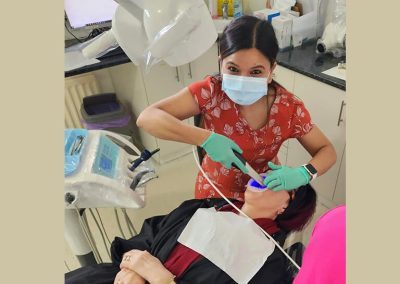 dr rashi gupta performing clear aligners dentist norlane geelong