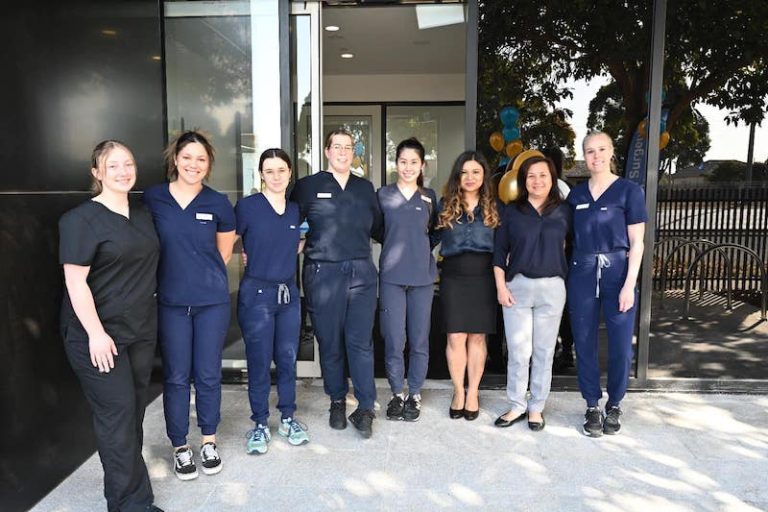 norlane dental aesthetics and implants team photo dentist norlane geelong